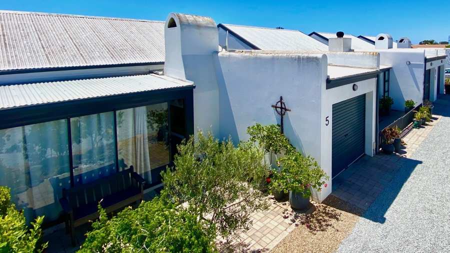 2 Bedroom Property for Sale in Velddrif Western Cape
